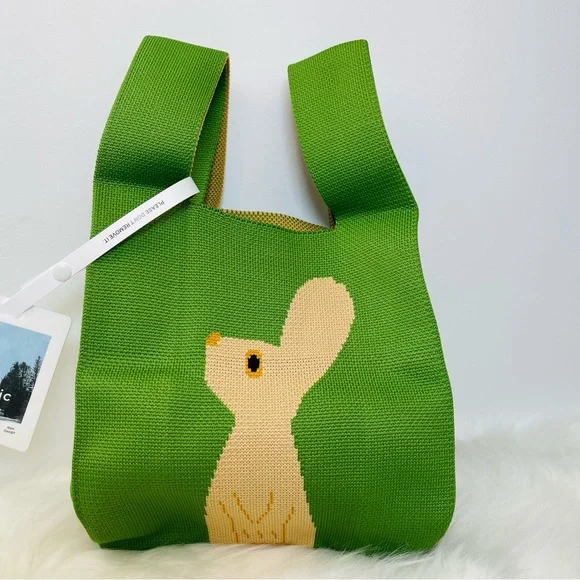 NWT Versatile Rabbit Design Tote Bag/Green - Picture 2 of 9